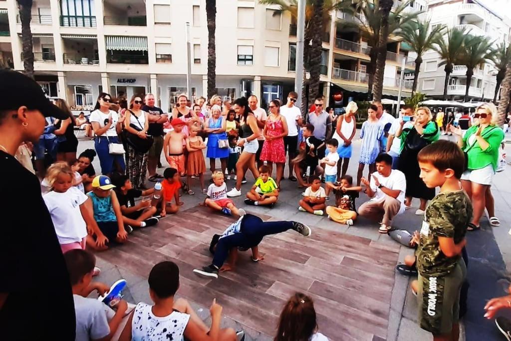 Adventure Harbour Apartment Torrevieja Bagian luar foto