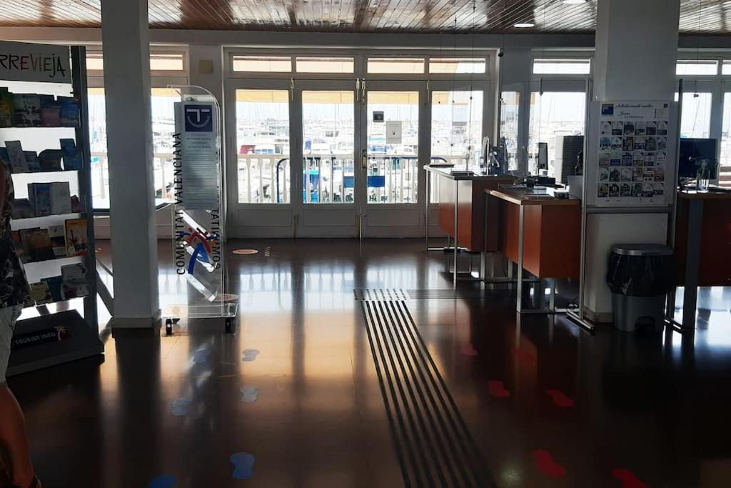 Adventure Harbour Apartment Torrevieja Bagian luar foto